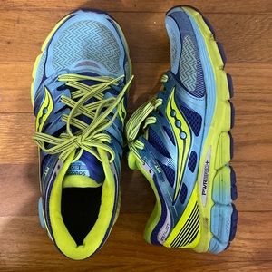 Saucony Womens Running Shoes - ISO Fit